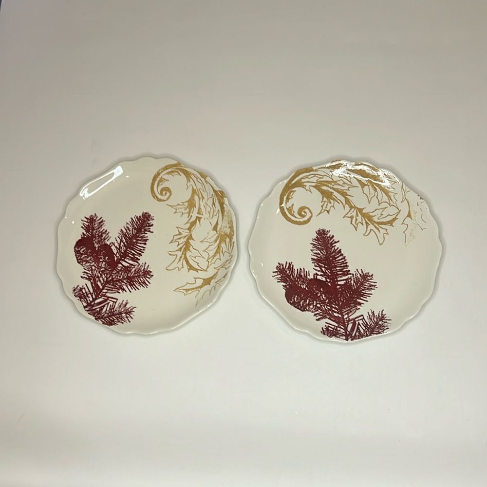 Reba Harmony Holiday Scroll White Scalloped Dessert Salad Plate 8 1/4 Inch Set 2